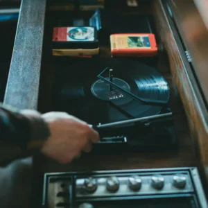 Rediscovering Realistic: A Vintage Audio Journey