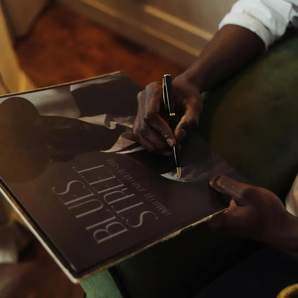 Clive Bullimore Autograph Collection Auction: 60,000 Signatures