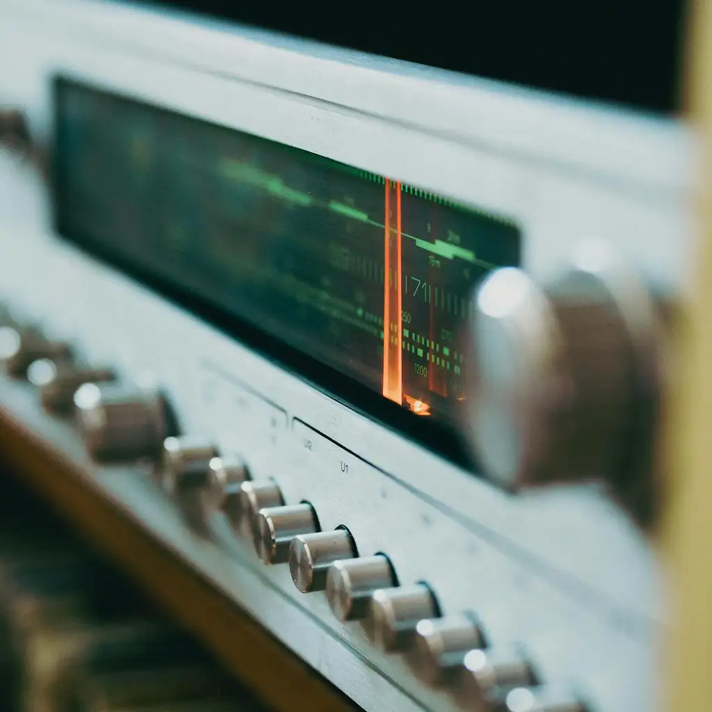 Restoring Antique Tube Radios: Vintage Charm Meets Modern Sound