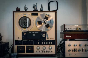 Your Guide to Vintage Audio Equipment: Tips & Resources